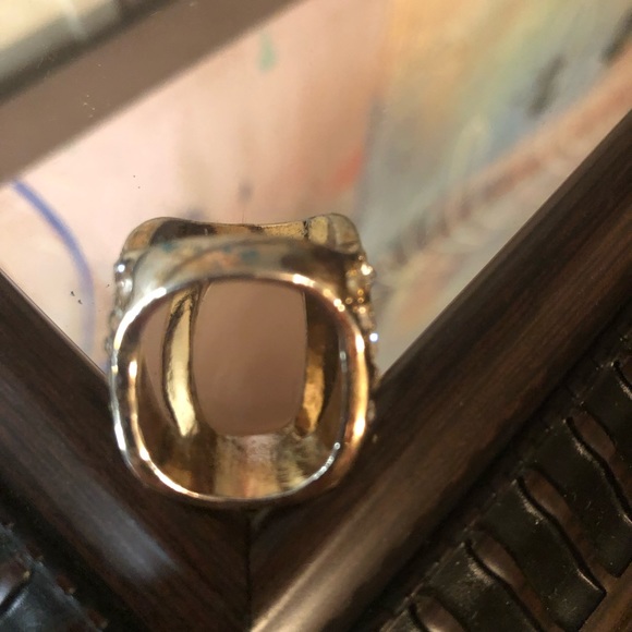 Beautiful Pink Stone And Rhinestone Ring - Picture 9 of 9